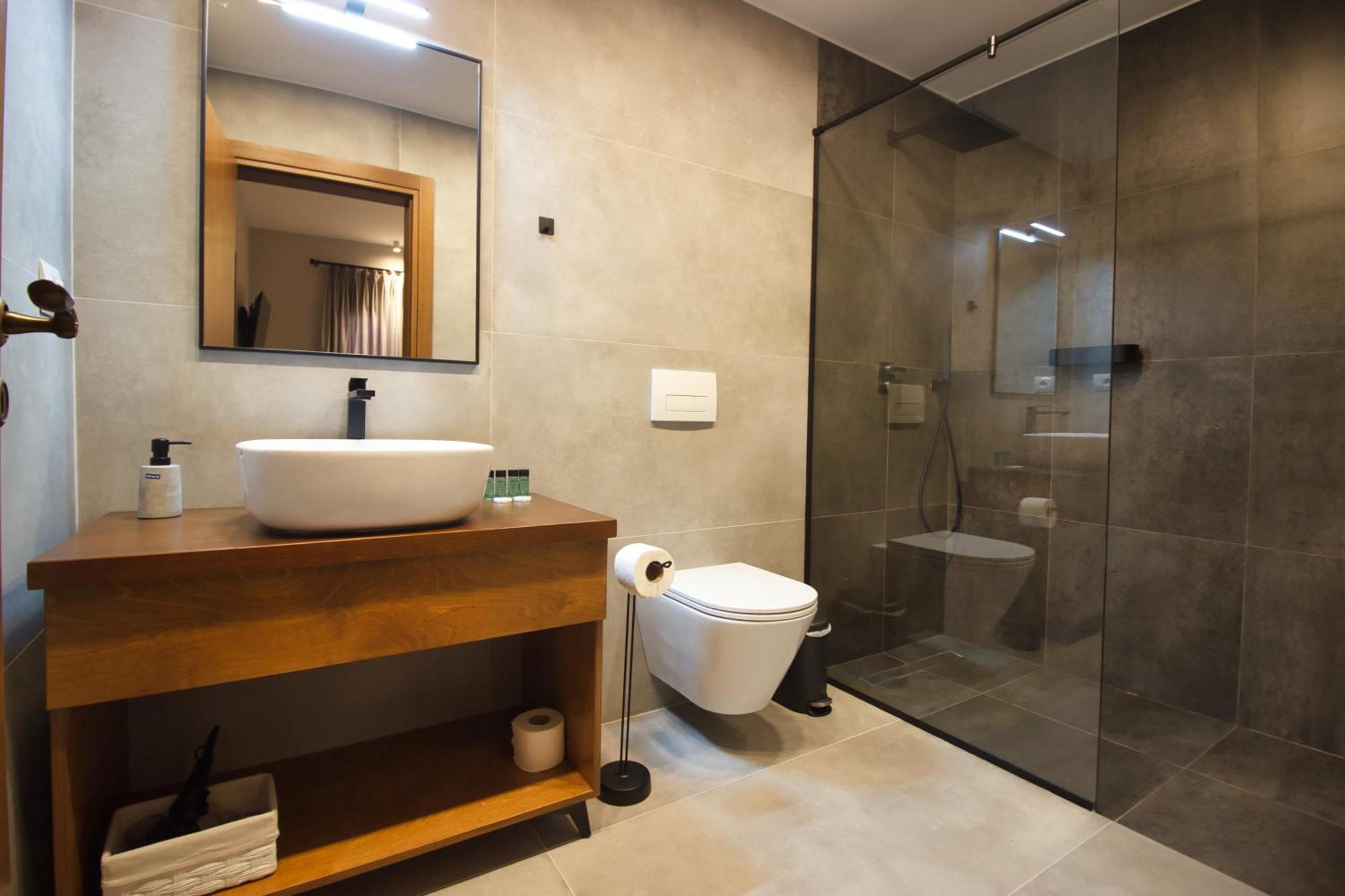 Castlefront Villa จีโรคาสเตอร์ ภายนอก รูปภาพ
