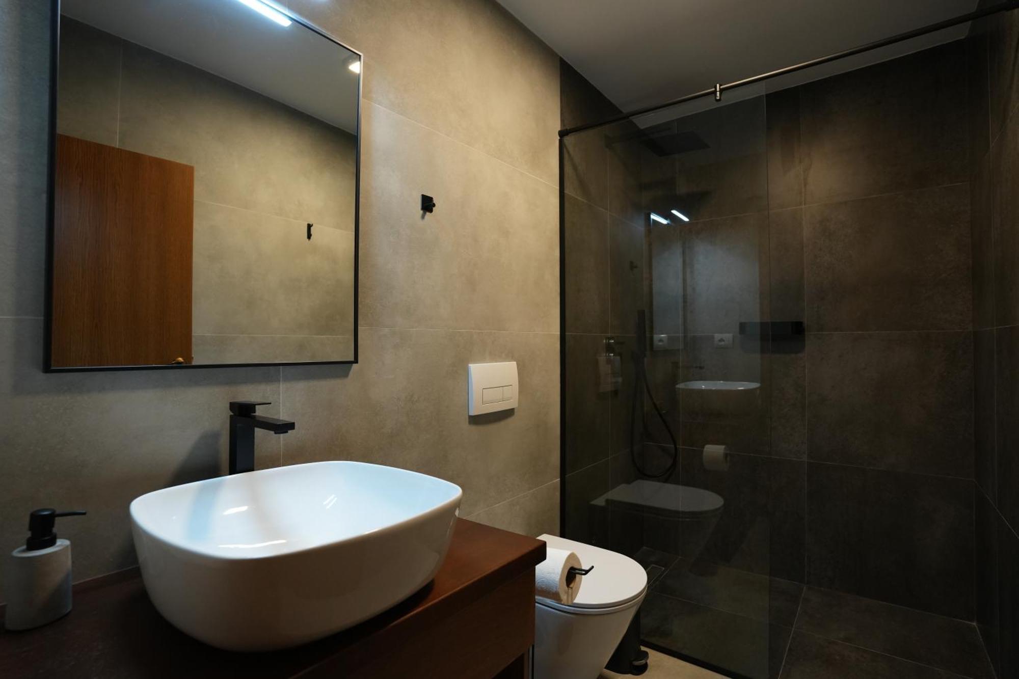 Castlefront Villa จีโรคาสเตอร์ ภายนอก รูปภาพ